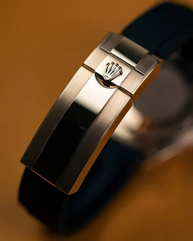 ⚓ Submariner Men’s Watch – Silicon Strap| Waterproof | Aurix